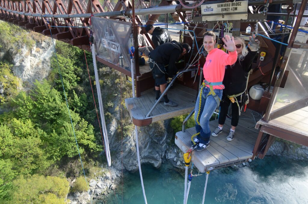 bungee jumping novy zeland